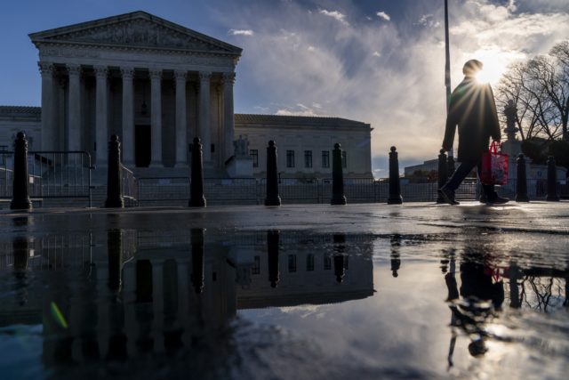 Arguments on race-based college admissions in Supreme Court explained