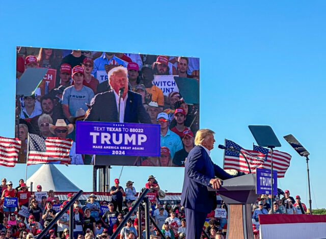 Trump spoke to a crowd of thousands of his supporters Saturday for over 90 minutes. Kenneth Prabhakar | Photo Editor