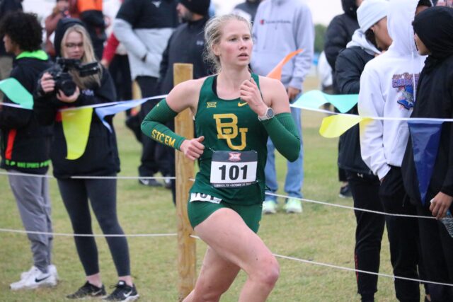 Junior Hayden Gold extends her stride during one of Baylor cross country's 2022 meets. Photo courtesy of Baylor Athletics