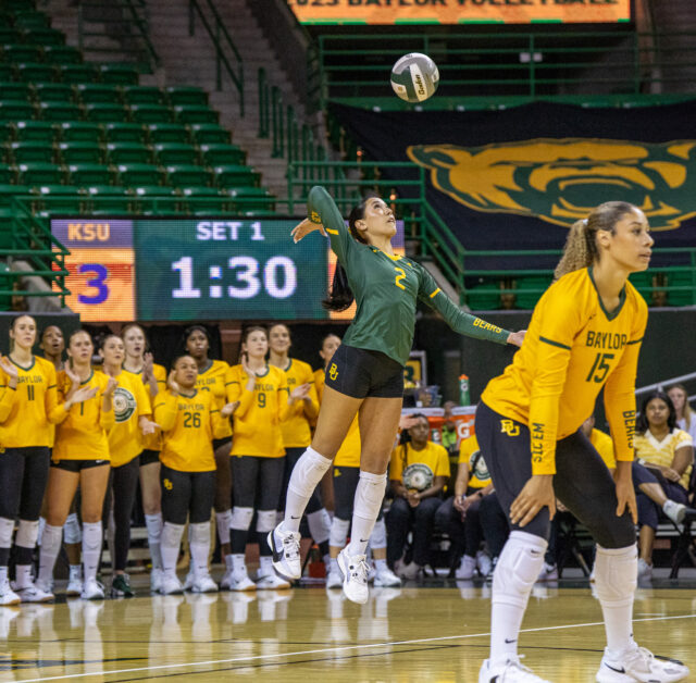 No. 18 Baylor volleyball junior libero and defensive specialist Lauren Briseño (2) tallied 17 digs against Kansas State on Thursday. Lilly Yablon | Photographer