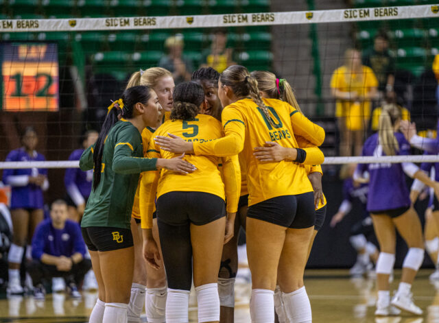 No. 18 Baylor volleyball had a team hitting percentage of .096 against Kansas State on Thursday. Lilly Yablon | Photographer
