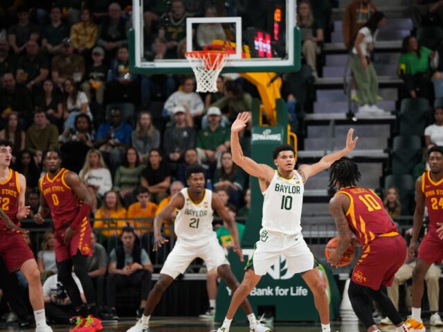 Then-No. 18 Baylor men's basketball withstood a 20-0 second-half run by then-No. 12 Iowa State on Saturday in the Foster Pavilion. Camie Jobe | Photographer