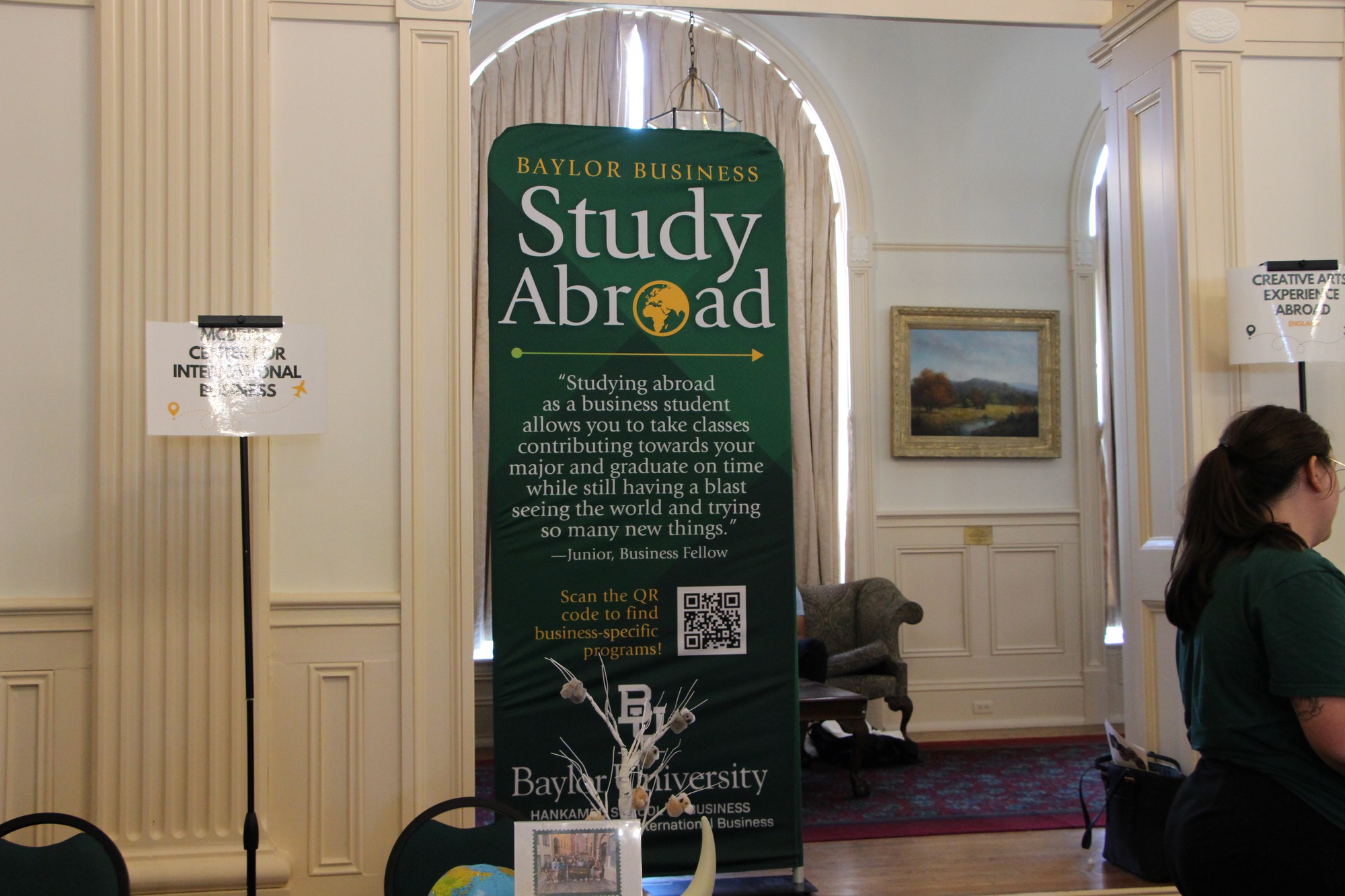 Study Abroad Fair presents new programs for travel, academics – The Baylor Lariat