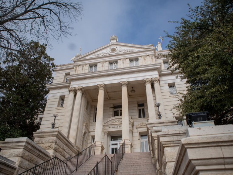 Texas Senate passes bail reform bill, sparking debate over crime, justice, immigration
