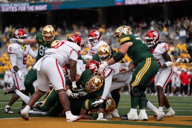 Redshirt freshman running back Joseph Dodds runs in for a touchdown. Alyssa Meyers | Photographer