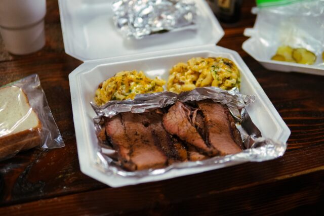 Papa Jack’s Barbecue fills Baylor bellies with hearty, hospitable meals