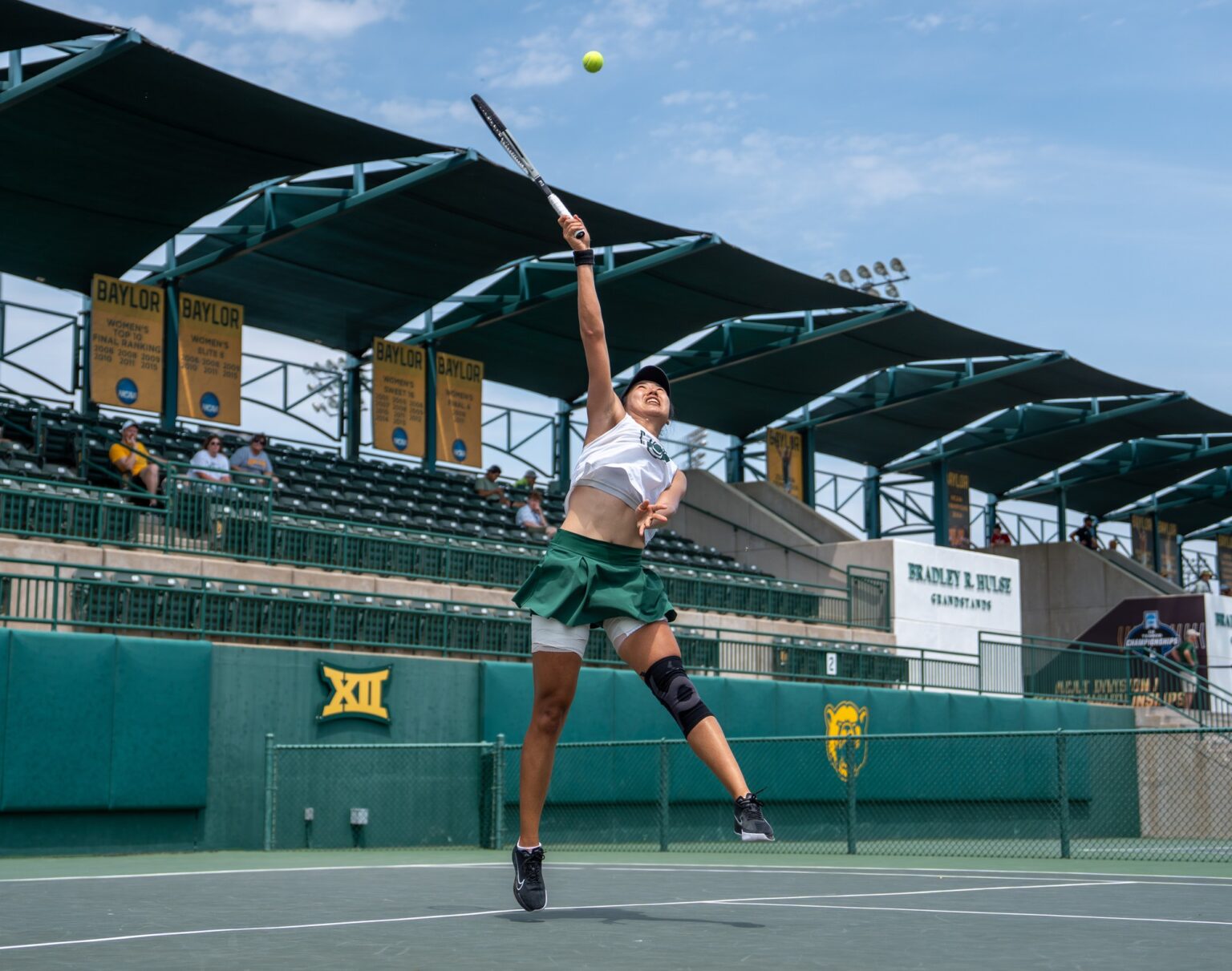 Na Dong stars in postseason - The Baylor Lariat