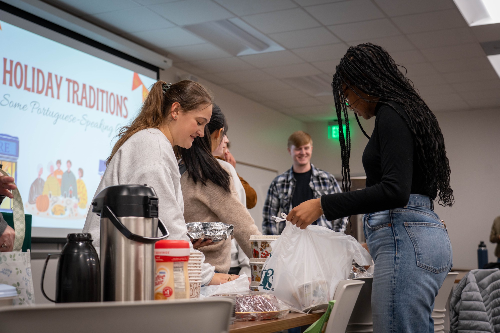 Portuguese Student Association gathers in holiday spirit