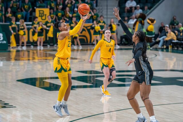 Senior guard Bella Fontleroy shoots a 3-pointer