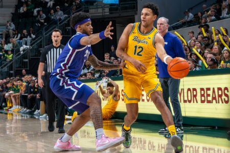 Bears fall to 1-7 in conference following underwhelming performance at Cincinnati