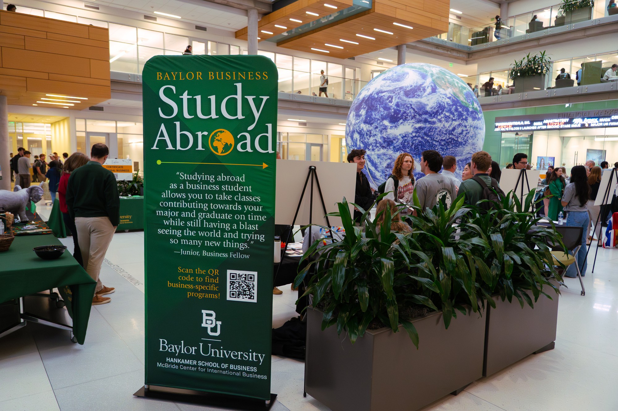 Baylor Global Business Expo highlights study abroad, global engagement