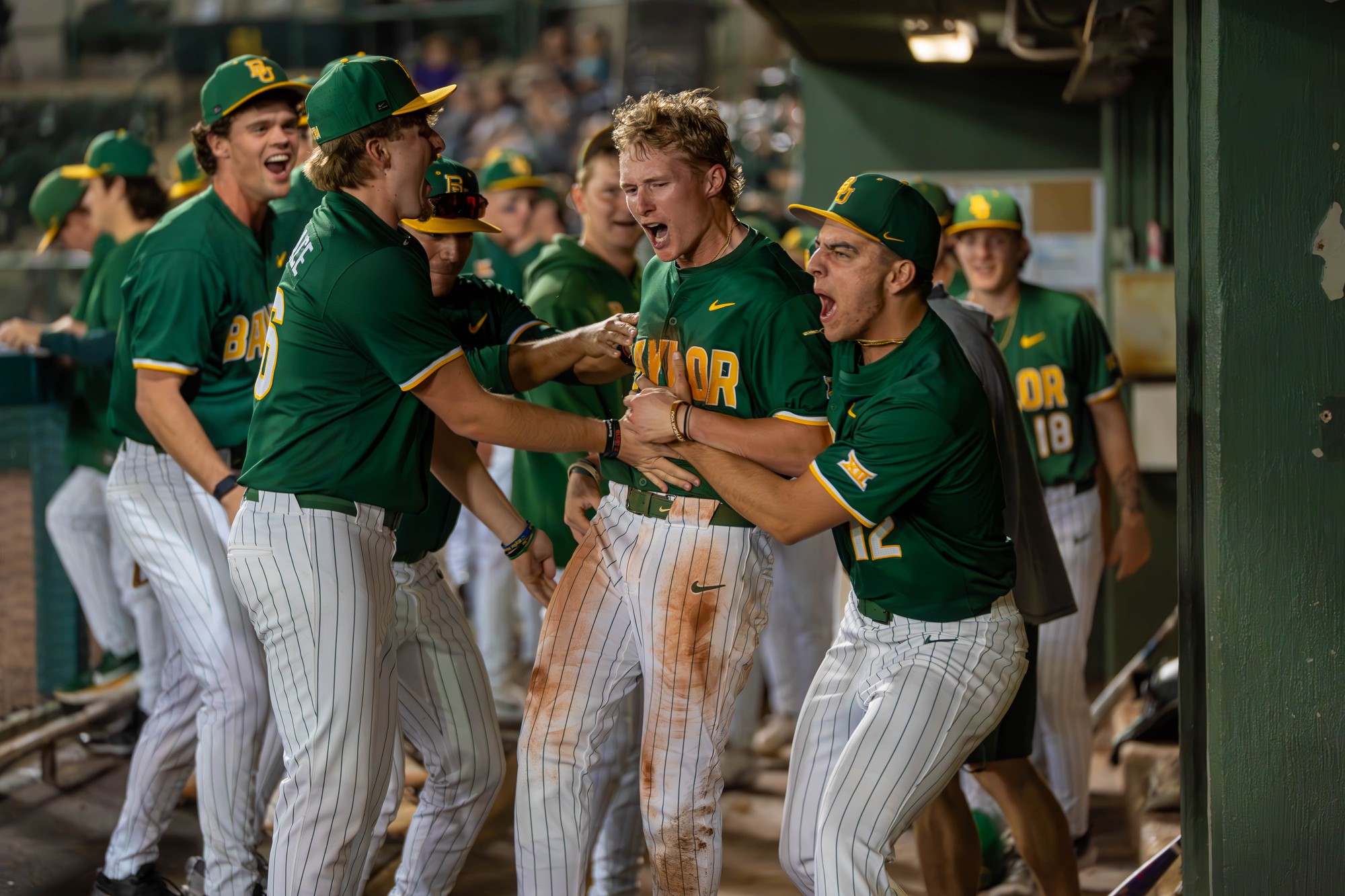 Baylor capitalizes on sloppy pitching to defeat Texas State 14-4