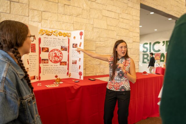 The Chinese language department provided a quick lesson in language and culture for students in Penland Dining Hall on Thursday. Sam Gassaway | Photo Editor