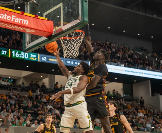 Freshman guard Tounde Yessoufou makes a layup during No. 14 Baylor Men’s Basketball’s win 73-68 against Arizona State Saturday afternoon at Foster Pavilion. Mesha Mittanasala | Photographer