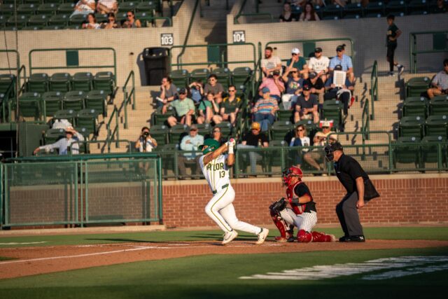 De La Garza’s journey from JUCO slugger to Division I infielder