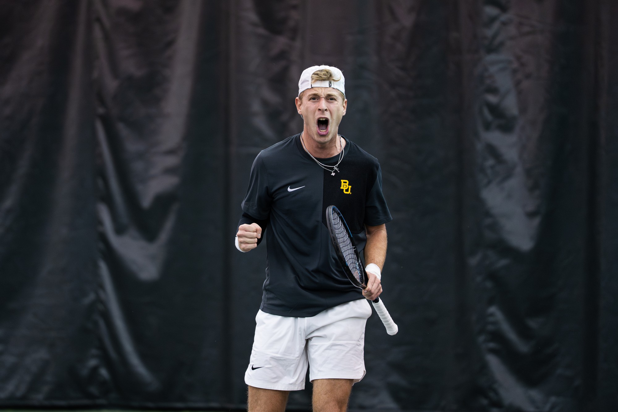 No. 11 Baylor men's tennis feeds off home court advantage