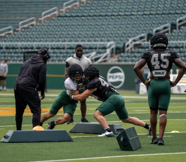 Baylor football practices offensive and defensive drills and run plays at football open practice Saturday afternoon at McLane Stadium. Alyssa Myers | Photographer
