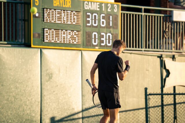 No. 10 Baylor MTEN outlasts No. 22 Auburn 4-1, punches ticket to NCAA Super Regional