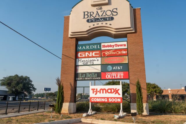 New TJ Maxx to offer wares to Waco