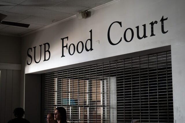 Tuesday’s power outage affected the Student Union Building’s food court, prompting some locations to give away food for free. Layla Bazan | Photographer