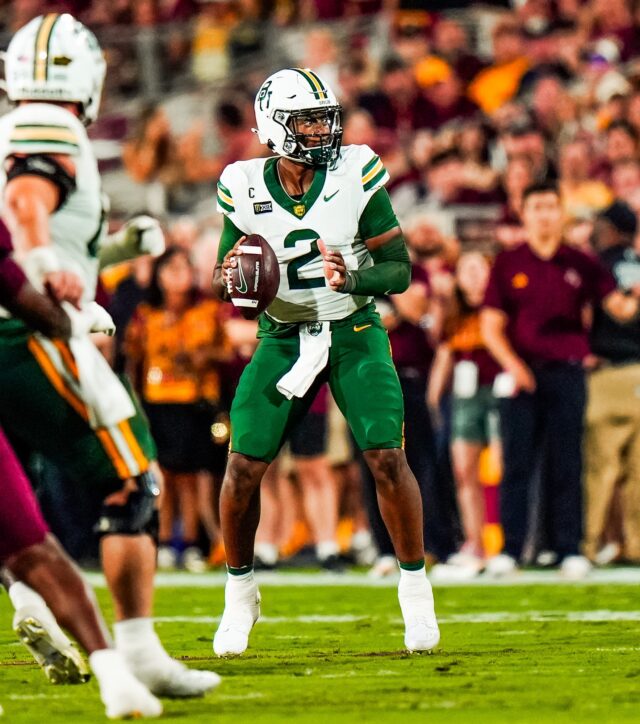 Junior quarterback DJ Lagway surveys the field for an open receiver against Arizona State. Photo courtesy of Baylor Athletics