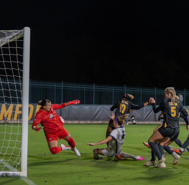 Senior middle fielder Aryanna Jimison scores a goal during Baylor’s win against TCU 1-
0 at Betty Lou May’s field Friday night. Mesha Mittanasala | Photographer